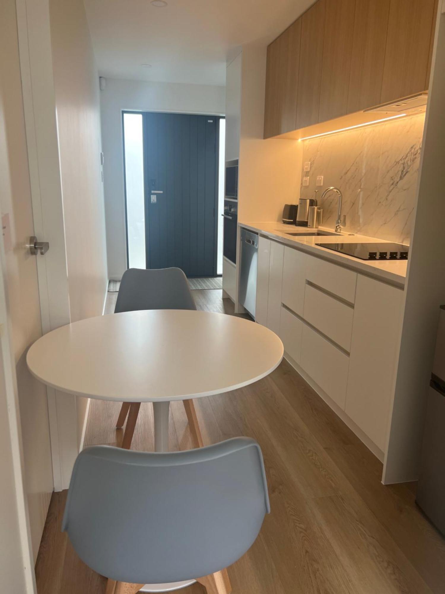 Waverly Place - Unique One Room Apartment Orewa Exterior photo
